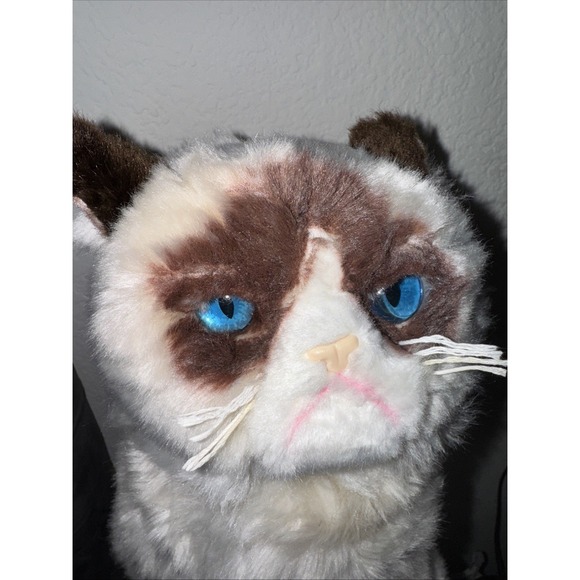 GUND Grumpy Cat Plush 10" Blue Eyes Siamese Kitty Stuffed Animal Sitting 4040133 - Picture 1 of 11